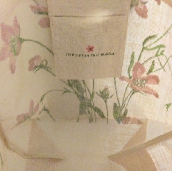 🛍 X-Large Floral Tote with Leather Handles NIP - Picture 2 of 5